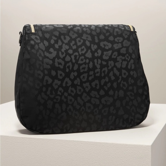 Stella & Dot Lady Boss Shoulder Hobo Bag - Picture 7 of 9